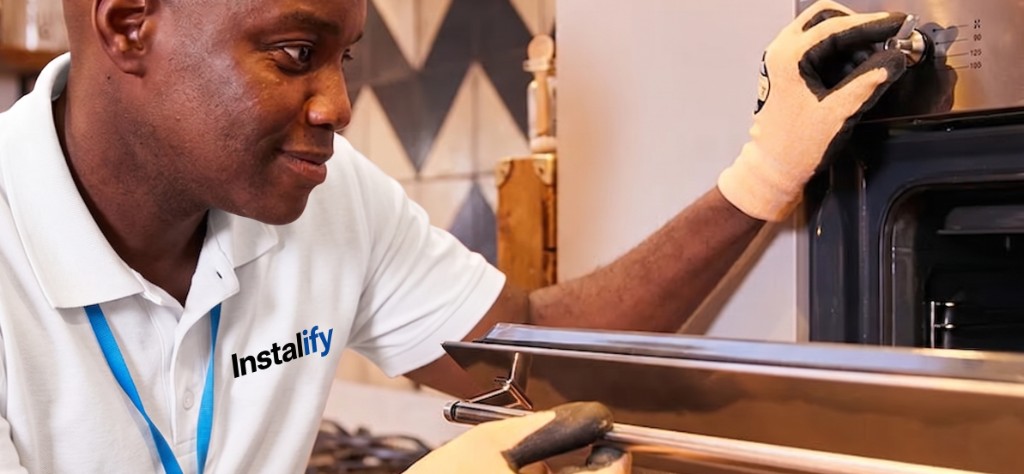 Instalify certified engineer installing a built-in oven, dual fuel cooker service, in your area